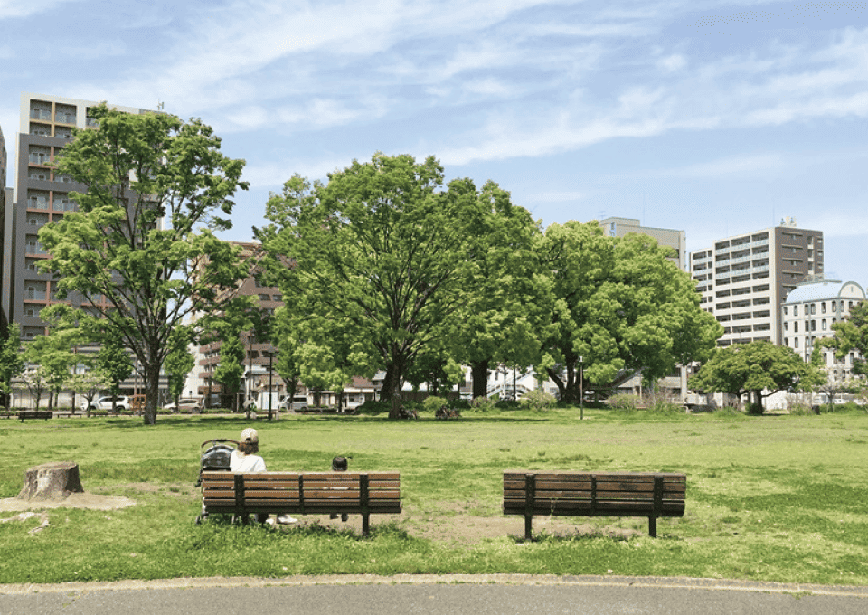 白川公園 徒歩13分